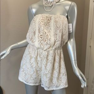 Trixxi Lace Romper NWT